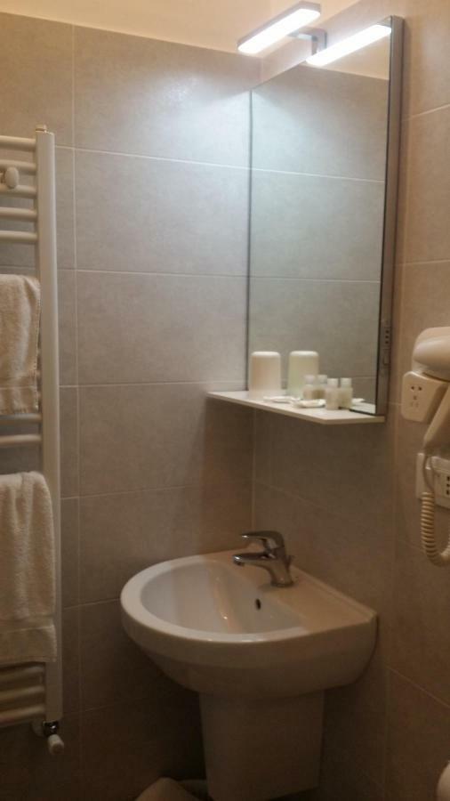 Hotel San Giorgio Алассио Экстерьер фото